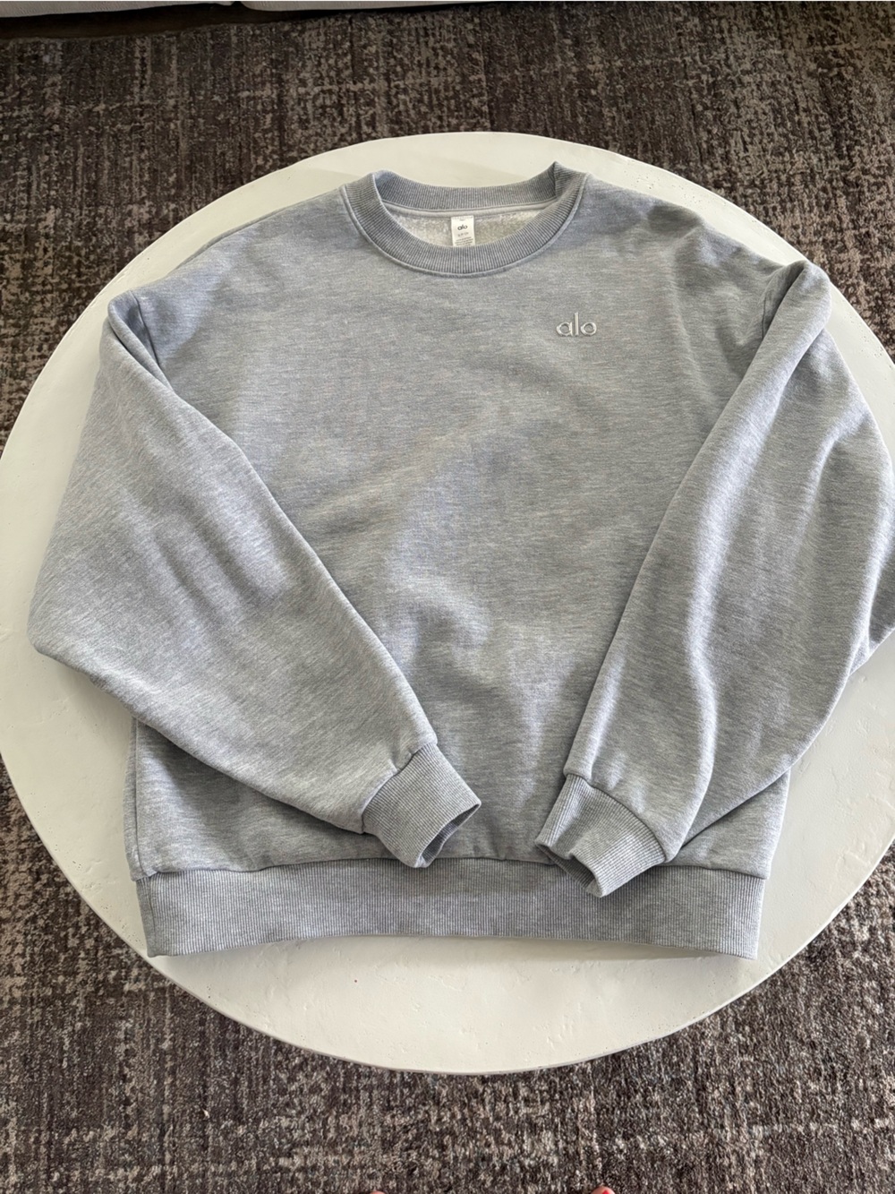 ALO Yoga Crewneck Sweatshirt in Light Heather Gray size small.